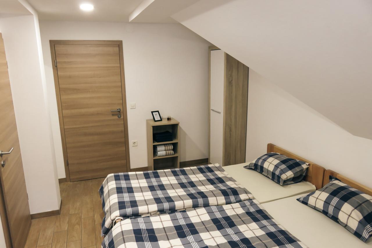 Apartment And Rooms Maraton Kranjska Gora Exterior photo